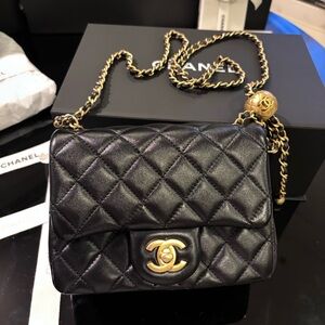 CHANEL Mini Flap Bag Pearl Crush